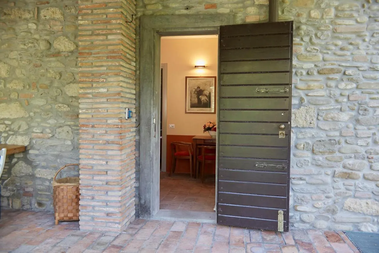 مزرعة للإقامة Agriturismo Virano19 كاستروكارو تيرمي