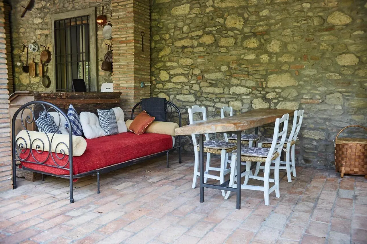 مزرعة للإقامة Agriturismo Virano19 كاستروكارو تيرمي إيطاليا